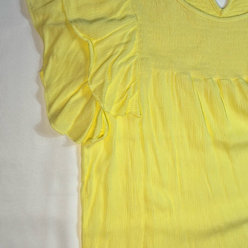 Forgotten Grace Women's 2X Yellow Smocked Stretchy Top w/ Short Ruffled Sleeves - Picture 4 of 6
